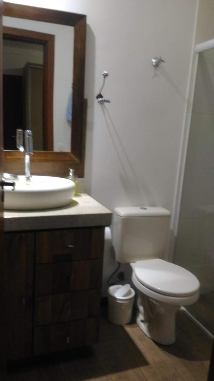 Apartamento no bairro de Mariscal a 300 metros praia do Canto Grande Bombinhas Exterior foto