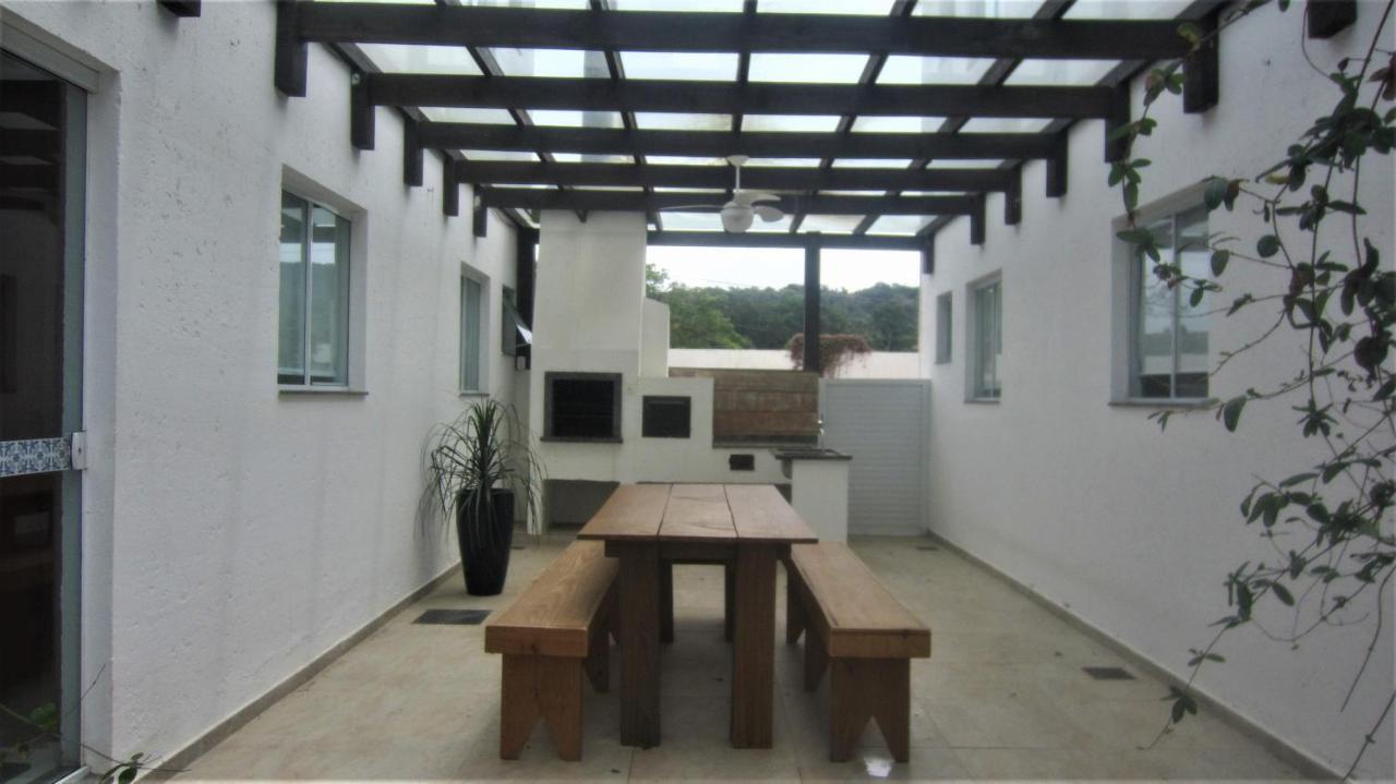Apartamento no bairro de Mariscal a 300 metros praia do Canto Grande Bombinhas Exterior foto